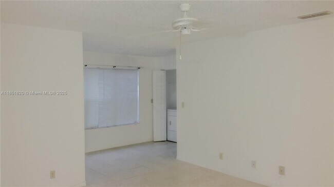 Building Photo - 3360 Pinewalk Dr N