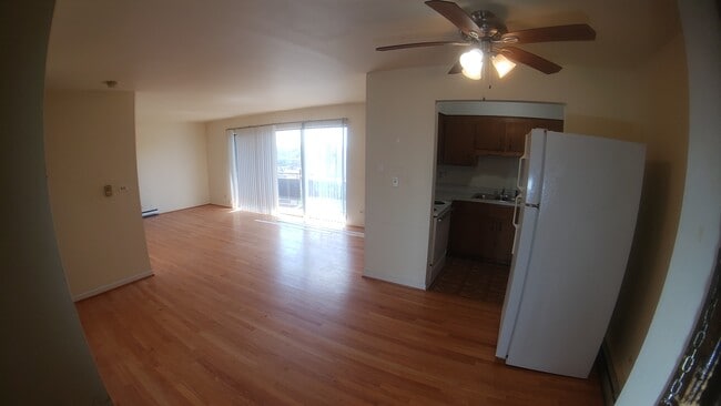 Building Photo - 336 Lathrop Ave