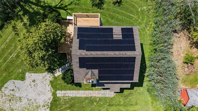 Building Photo - 222 Bog Hollow Rd
