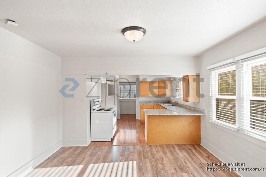 Building Photo - 7840 Church St