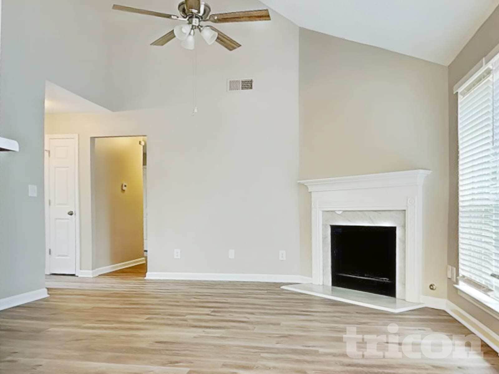 Building Photo - 4050 Monarch Dr