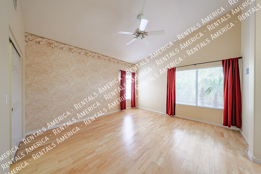 Building Photo - 15237 S 47th Way