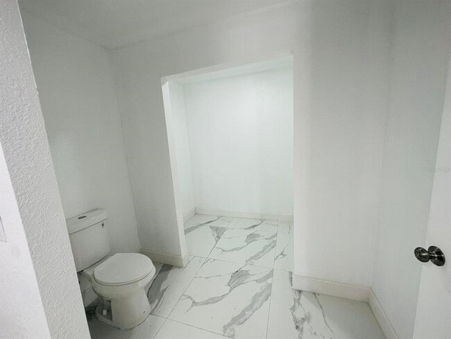 Building Photo - 25892 Aysen Dr