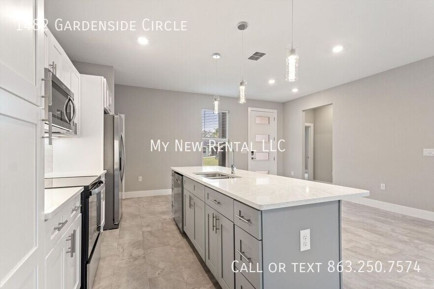 Building Photo - 1482 Gardenside Cir