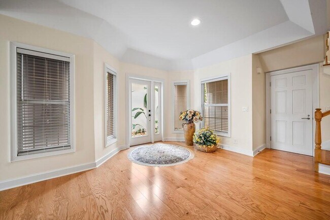 Building Photo - 14394 Cypress Island Ct