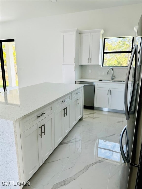 Building Photo - 717 Genoa Ave S