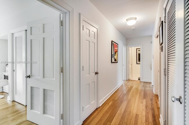 Building Photo - 2828 Segovia St