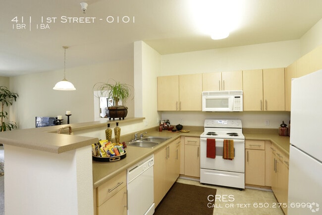 Building Photo - 411 1st St