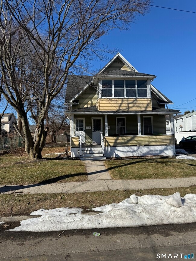 Building Photo - 77 Tulip St