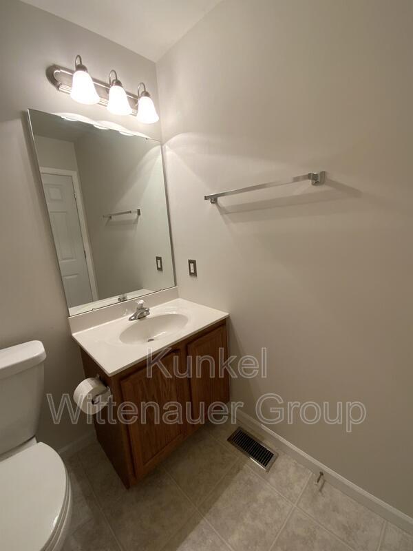 Building Photo - 2923 Harvest Meadow Dr