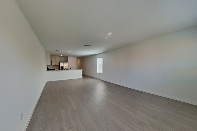 Building Photo - 3105 Lynmar Ln