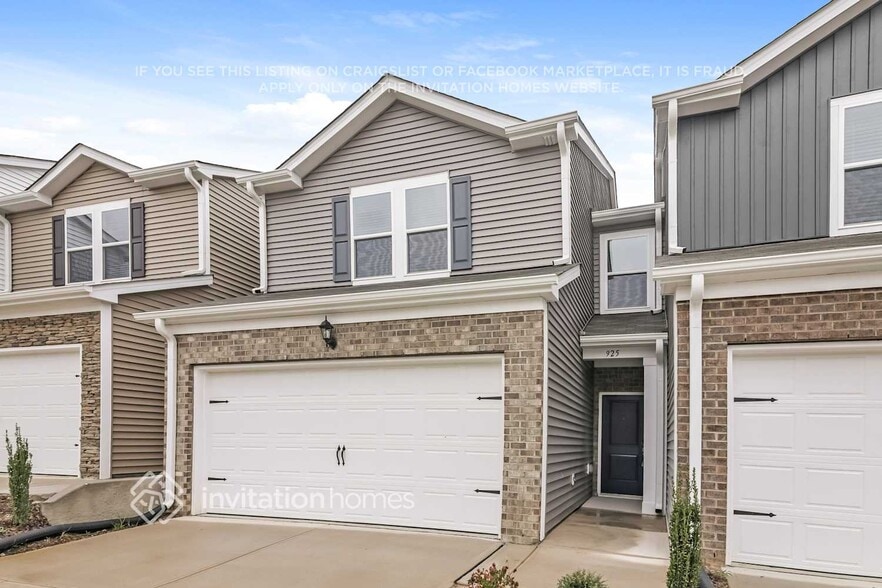 Building Photo - 925 Greenville Wy