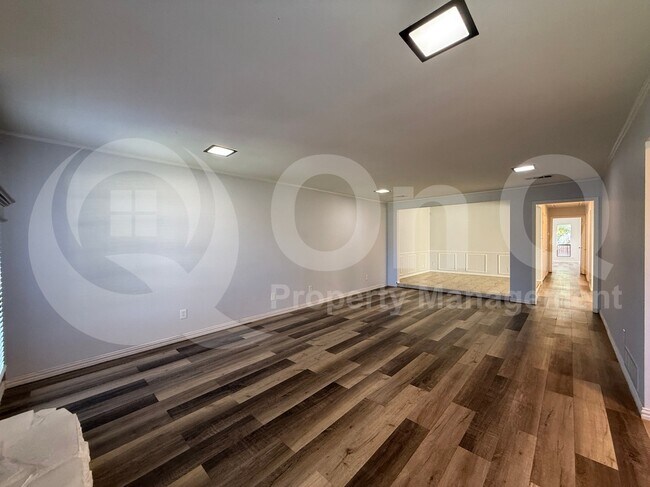 Building Photo - 3515 Hilltop Ln