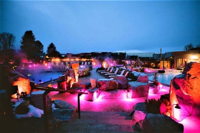 Building Photo - 5242 Fallon St