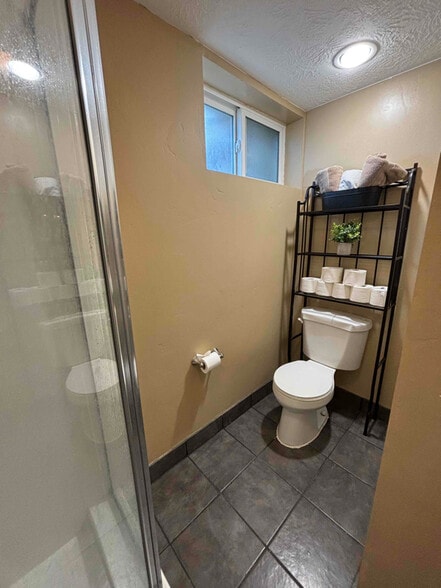 Building Photo - 1251 E 460 S St