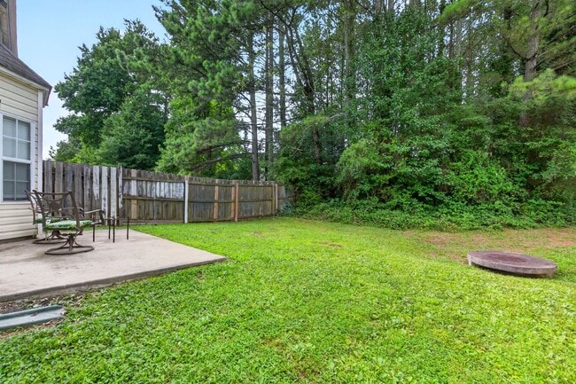 Building Photo - 5495 Hampton Ct