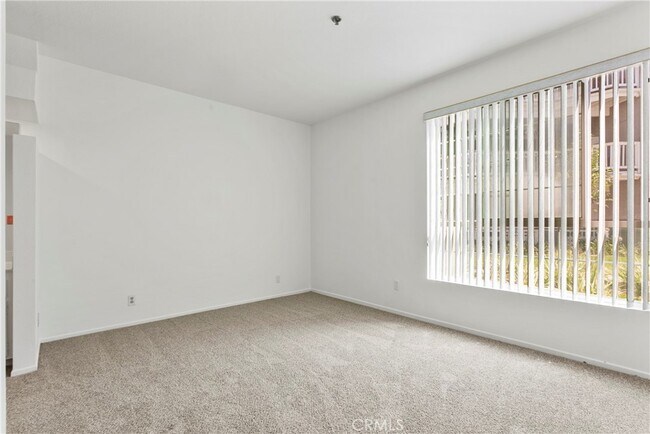 Building Photo - 10371 Garden Grove Blvd