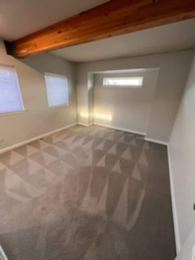 Building Photo - Lovely 2 bedroom home in Steilacoom
