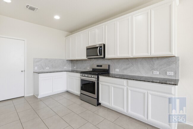 Building Photo - 113 Zuma Dr