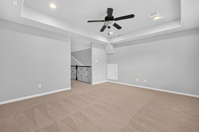 Building Photo - 50 Vershire Cir