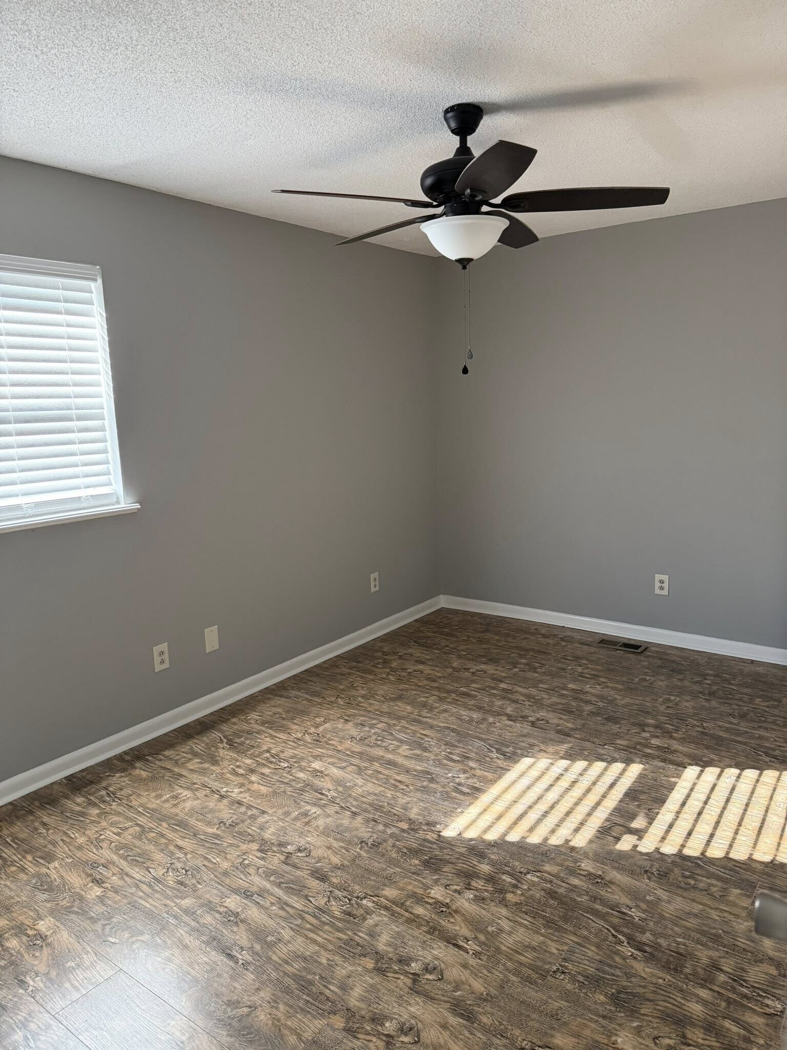 Bedroom 2 - 132 Circle Dr