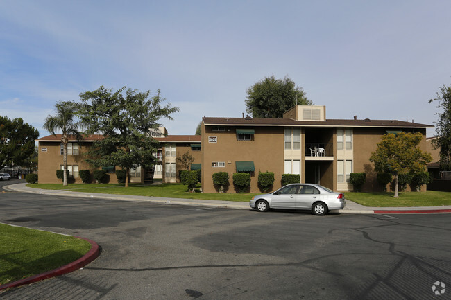 Primary Photo - Sierra Woods Apartments