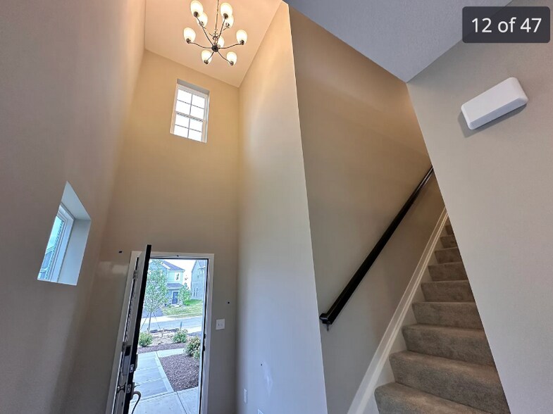 Building Photo - 7044 Unitas Loop
