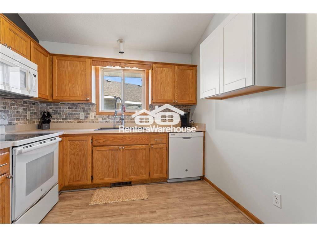 Building Photo - 25659 Forest Blvd Ct
