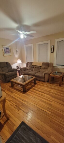 Living room - 13 N Jay St