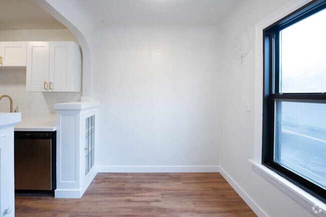 1BR, 1BA - 600SF - The Nordic