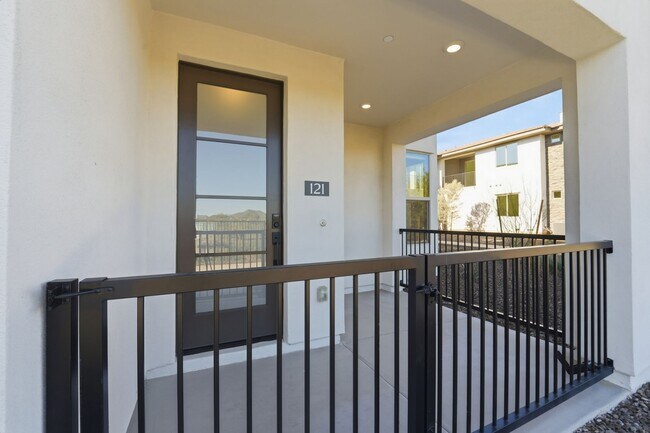 Building Photo - Brand-New 2025 Contemporary Condo | 2 Bed + 2 Bath | Prime North Phoenix Location