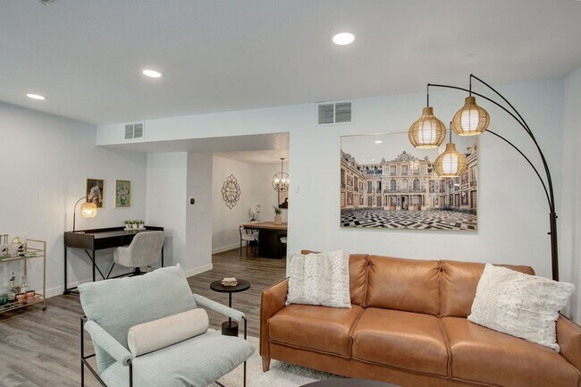 Building Photo - Modern 1BR | Prime Boulder + Gold Run Perks