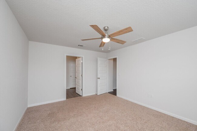Building Photo - 4603 Reveille Wy