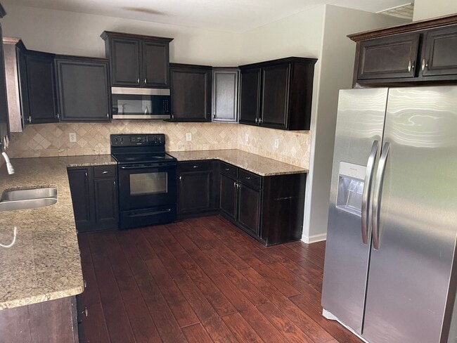 Building Photo - 2706 Bechet Ln