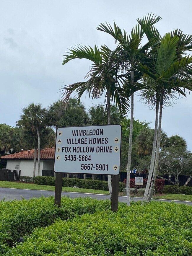 Building Photo - 5790 Fox Hollow Dr