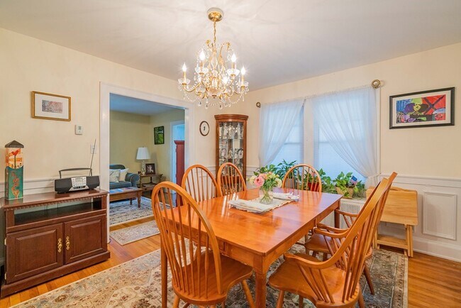 Building Photo - 22 Crescent Hill Ave