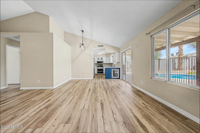 Building Photo - 20615 N 4th Ave