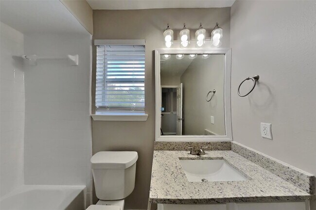 Building Photo - Dorsey Lane, Pearland, TX 77584 - 3 BR 2 BA single-family home