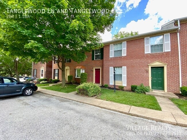 Building Photo - 442 Tanglewood Ln