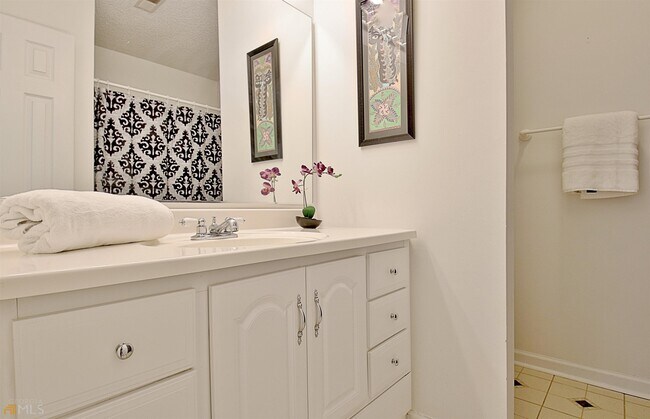 Building Photo - 72 Cobblestone Creek