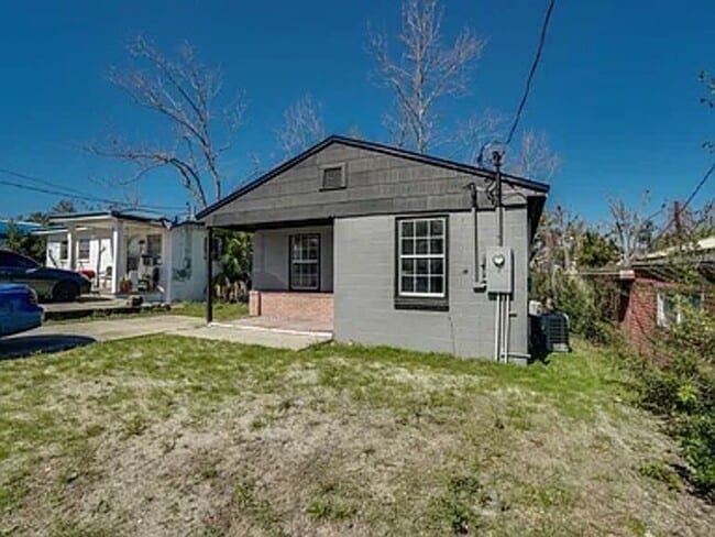 Building Photo - 807 E 7th Ct