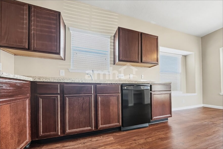 Building Photo - 2606 Bammelwood Dr