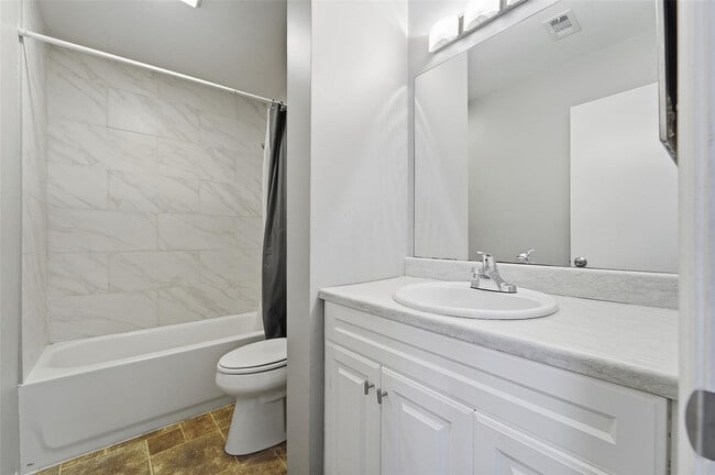 Building Photo - 2501 NW 99th Ave