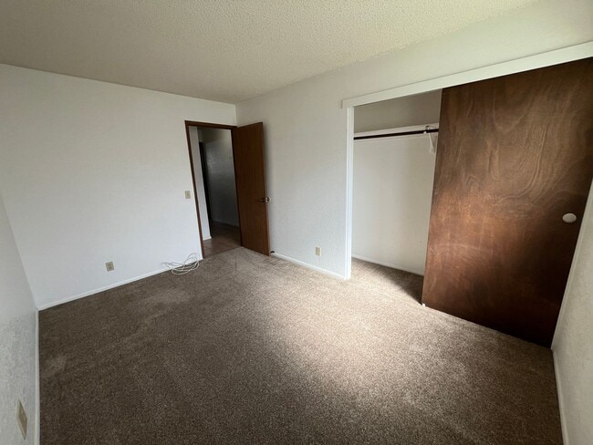 Building Photo - Alii Plantation (Aiea/Honolulu/Aloha Stadium) - ground floor 2 bedroom with full size washer/dryer