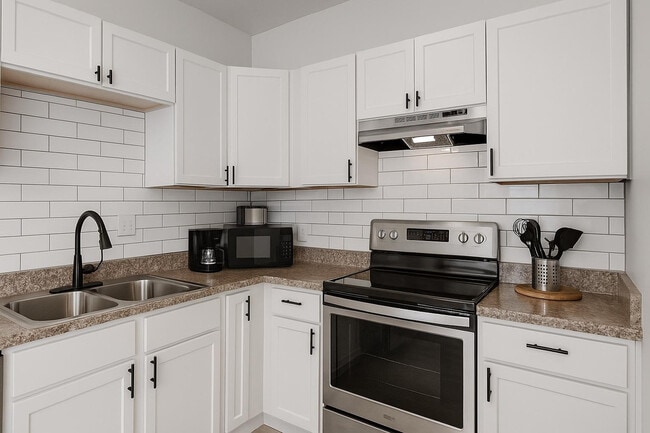 Building Photo - 607 E Euclid St