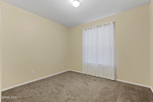 Building Photo - 2404 Escape Point St