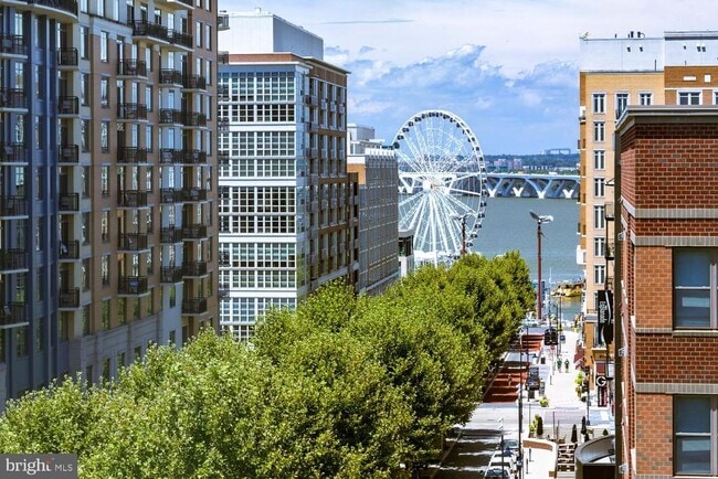 Building Photo - 145 Riverhaven Dr