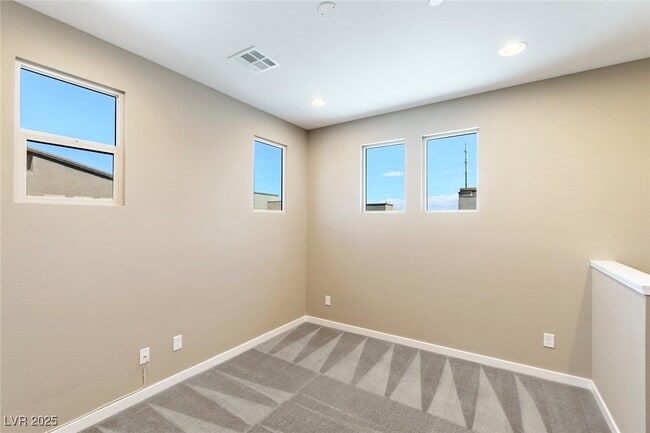 Building Photo - 11257 Rainbow Peak Ave