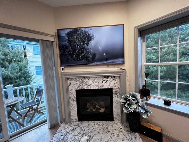 Building Photo - 1510 Half Moon Bay Dr