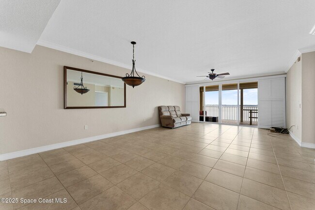 Building Photo - 480 Sail Ln
